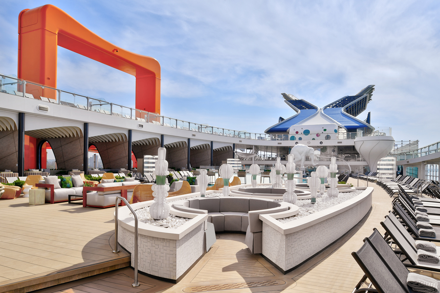 Celebrity Cruises, Celebrity Beyond, Resort Deck 13 ©CEL.jpg
